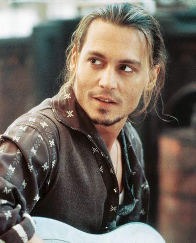 http://azulphoenix.cowblog.fr/images/johnnydepp2004092210221.jpg